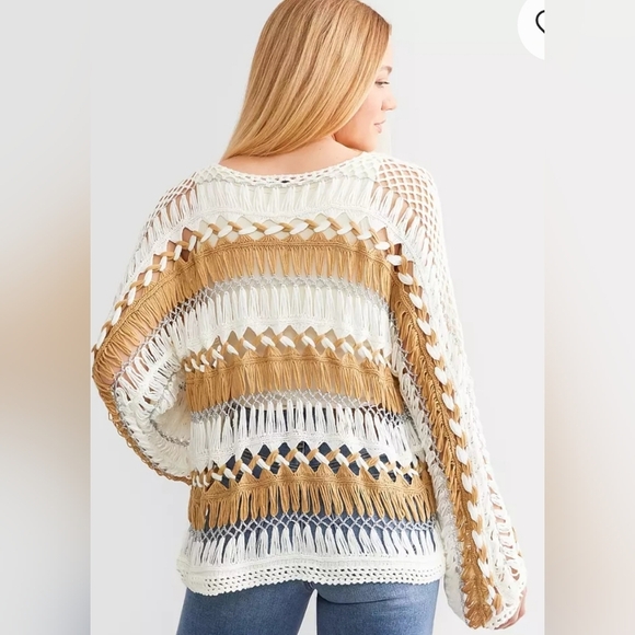 Rain + Rose BUCKLE Crochet Sweater Bell Sleeves Size Large - Picture 3 of 8